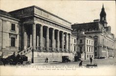 CPA Tours Le Palais de Justice et le Nouvel Hotel de ville