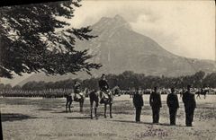 CPA Revue de la garnison sur le Polygone Militaria