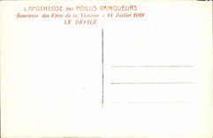 CPA Apotheose des poilus vainqueurs Fetes de la Victoire 14 juillet 1919 Le defile Militaria