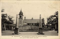 CPA Bordeaux Monument eleve a la Memoire des Enfants de Bordeaux morts pour la France 