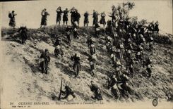 CPA Guerre 1914 1915 Regt d'Infanterie a L'assaut Militaria 