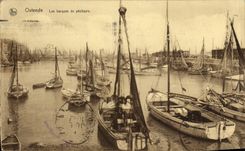 CPA Ostende Les Barques De Pecheurs Bateaux