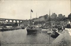 CPA Dinan Vue Sur la Rance Le depart du Guesclin Bateau