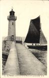CPA Le Croisic Le Phare De La Grande Jetee Bateau