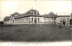 CPA Chateau De Chantilly Les Grandes Ecuries