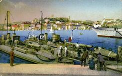 CPA Cannes Torpilleurs dans le port Bateaux
