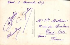 CPA Fantaisie Fleurs Papillon 