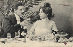 VINTAGE POSTCARD fashionable Idylle Fantasy Woman