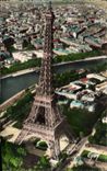 CPM En Avion Sur Paris La tour Eiffel