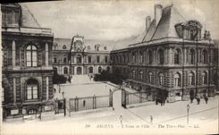 CPA Amiens L'Hotel de Ville