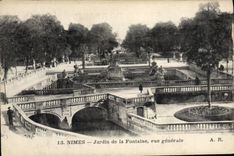 CPA Nimes Jardin De La Fontaine Vue Generale