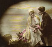 Mujer de la fantasía de la POSTAL de la VENDIMIA