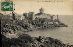 VINTAGE POSTCARD the Fort the Overall picture Slat