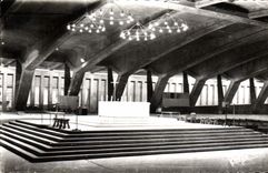 CPM Lourdes la Basilique Souterraine St Pie X