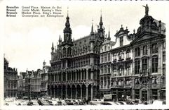 VINTAGE POSTCARD Brussels Grand Places House of the king