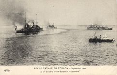 CPA Bateau Guerre Revue navale de Toulon Septembre 1911 La 1ere escadre virant devant le Massena 