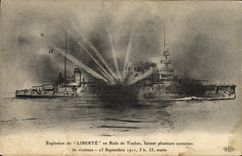 CPA Bateau Guerre Explosion du Liberte en rade de Toulon 