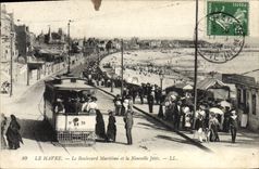 VINTAGE POSTCARD Tram Train Le Havre the maritime boulevard and the new pier
