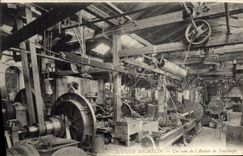 CPA Automobile Usine Michelin Clermont Ferrand Un coin de l'atelier de tournage 