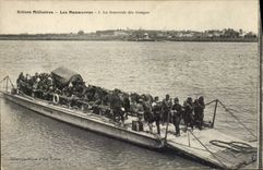 CPA Bateau Guerre Les manoeuvres La traversee des troupes 