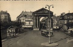 CPA Tramway Bordeaux Porte d'Aquitaine Place de la Victoire 