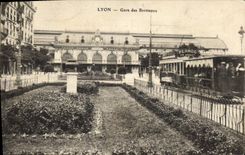 CPA Tramway Lyon Gare des Brotteaux Pernod 