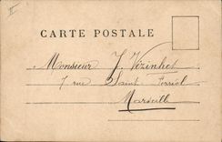 Mujer del automóvil de la POSTAL de la VENDIMIA una avería