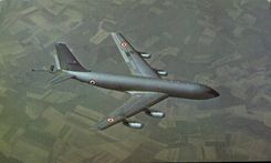 CPA Avion Aviation C135F Apparail de ravitaillement en vol Militaria