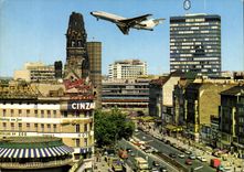 VINTAGE POSTCARD Plane Aviation Berlin Kurfurstendamm Mercedes Benz