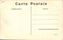 CPA Dirigeable Zeppelin Le dirigeable militaire Republique rentrant dans son hangar apres une sortie