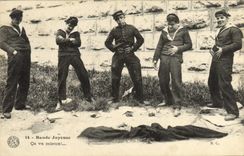 VINTAGE POSTCARD Bateau War Sailors Bandages merry Ca is better