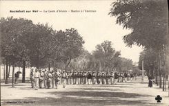 CPA Bateau Guerre Rochefort sur Mer Les cours d'Ablois Marins a l'exercice