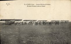 CPA Avion Aviation Avord Centre militaire d'aviation Bi plans Nieuprt prets au depart 