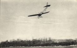 VINTAGE POSTCARD Plane Aviation precursor