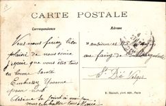 CPA Avion Aviation Dirigeable Zeppelin Republique evoluant sur le donjon de Vincennes