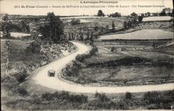 CPA St Flour Route de St Flour a Chaudesaigues Cote de Lanau Un tournant brusque