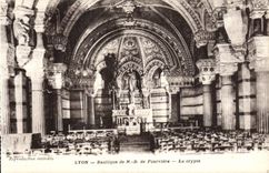 CPA Lyon Basilique de Notre Dame de Fourviere la crypte