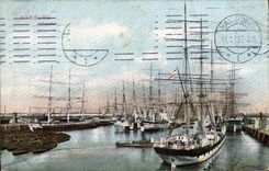 VINTAGE POSTCARD Hamburg Boat