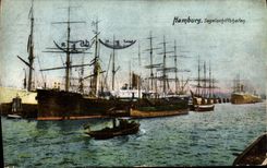VINTAGE POSTCARD Hamburg Segelschiffshafen Boats
