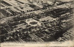CPA Camp De Chalons Une Partie Des Baraquements militaires Vue prise en avion Militaria 