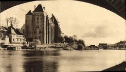 CPA L'Abbaye De Solesmes Vue Sous Le Pont