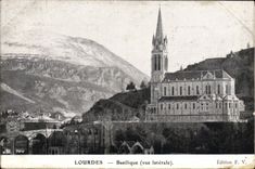 Lado visto basílica pesada de la POSTAL de la VENDIMIA