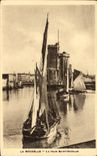 VINTAGE POSTCARD La Rochelle the Tower Saint Nicolas Boats of sin