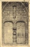 De I' Eglise de la POSTAL de la VENDIMIA de Landivisau Entered debajo del pórtico