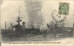 VINTAGE POSTCARD Iena Boat During the explosion of March 12th, 1907