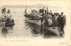 CPA Bateau Canots de corvee allant aux Vivres 