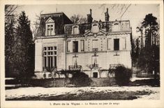 VINTAGE POSTCARD House of the children of the railwaymen of North Park of the Crouy Vine on Ourcq Train the house one day of snow