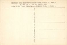 CPA Maison des enfants des cheminots du Nord Parc de la Vigne Crouy sur Ourcq Train un coin du parc
