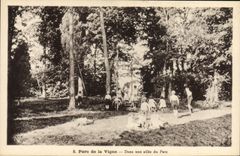 VINTAGE POSTCARD House of the children of the railwaymen of North Park of the Crouy Vine on Ourcq Train In an alley of the park