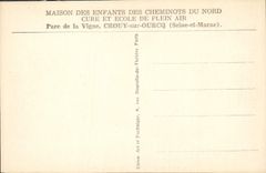 CPA Maison des enfants des cheminots du Nord Parc de la Vigne Crouy sur Ourcq Train Dans une allee du parc